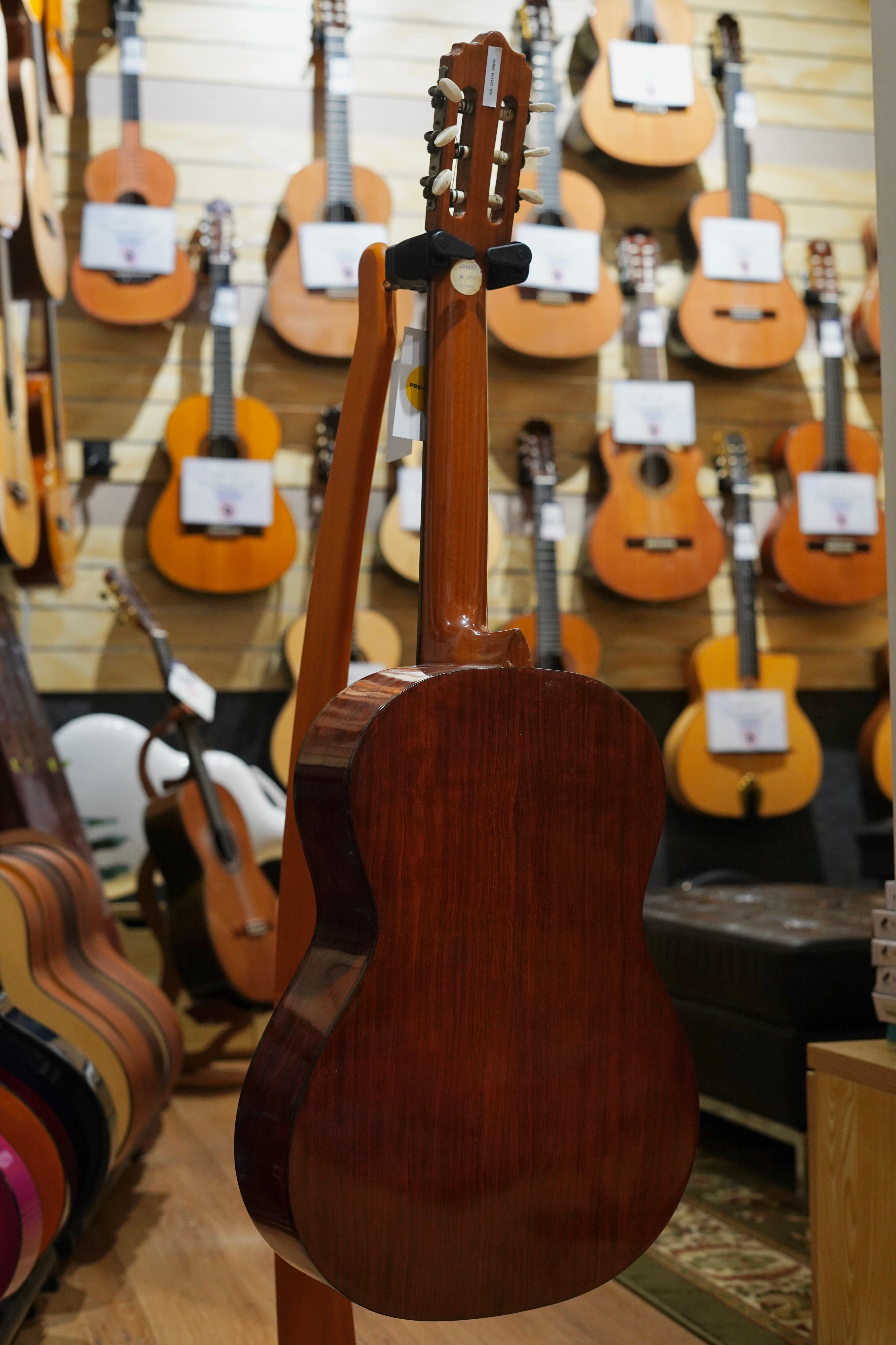 *PREOWNED* Japan High Gloss Aranjuez Classical Guitar