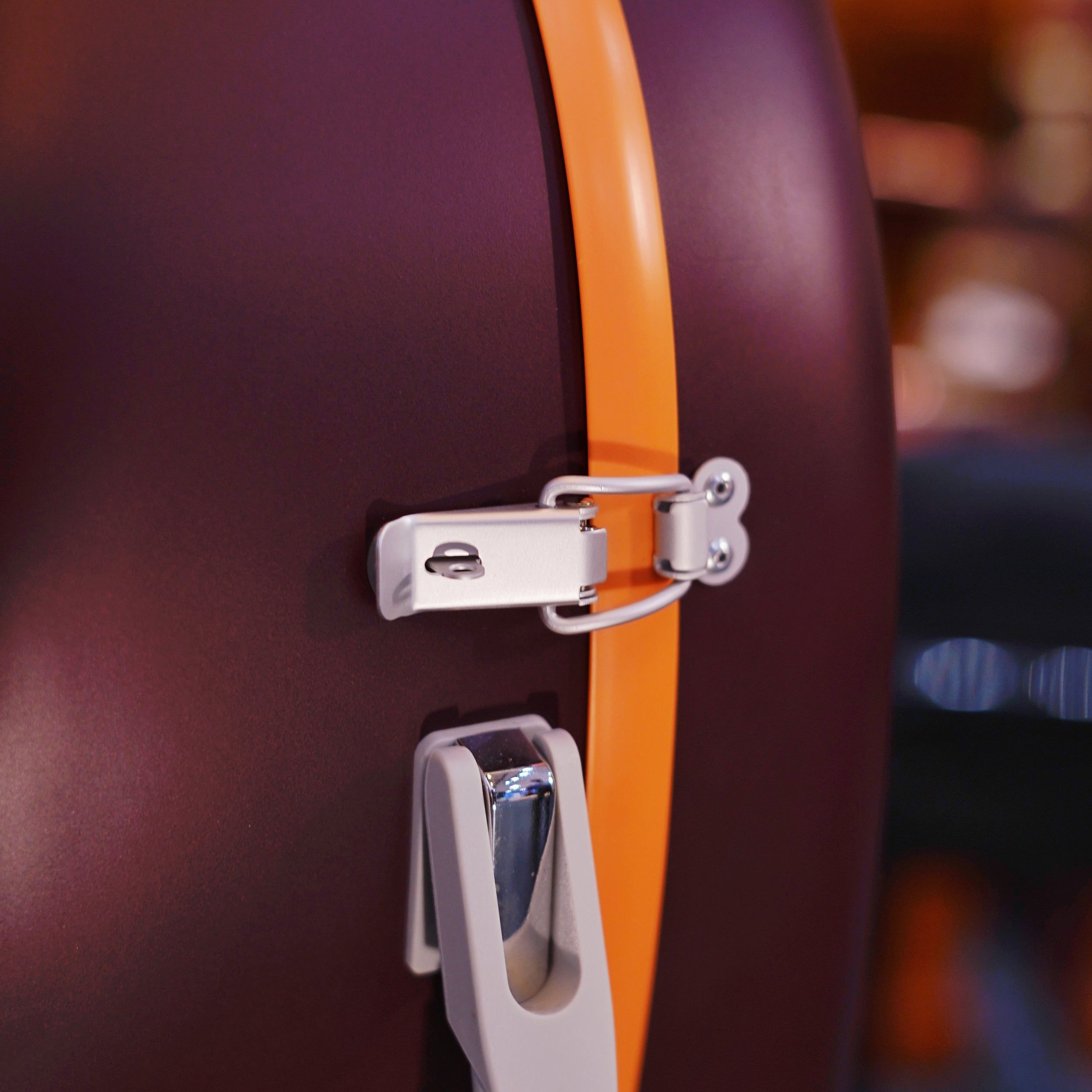 HOGO Classic II Series Carbon Fibre Cello Case with Wheels 3.4kg