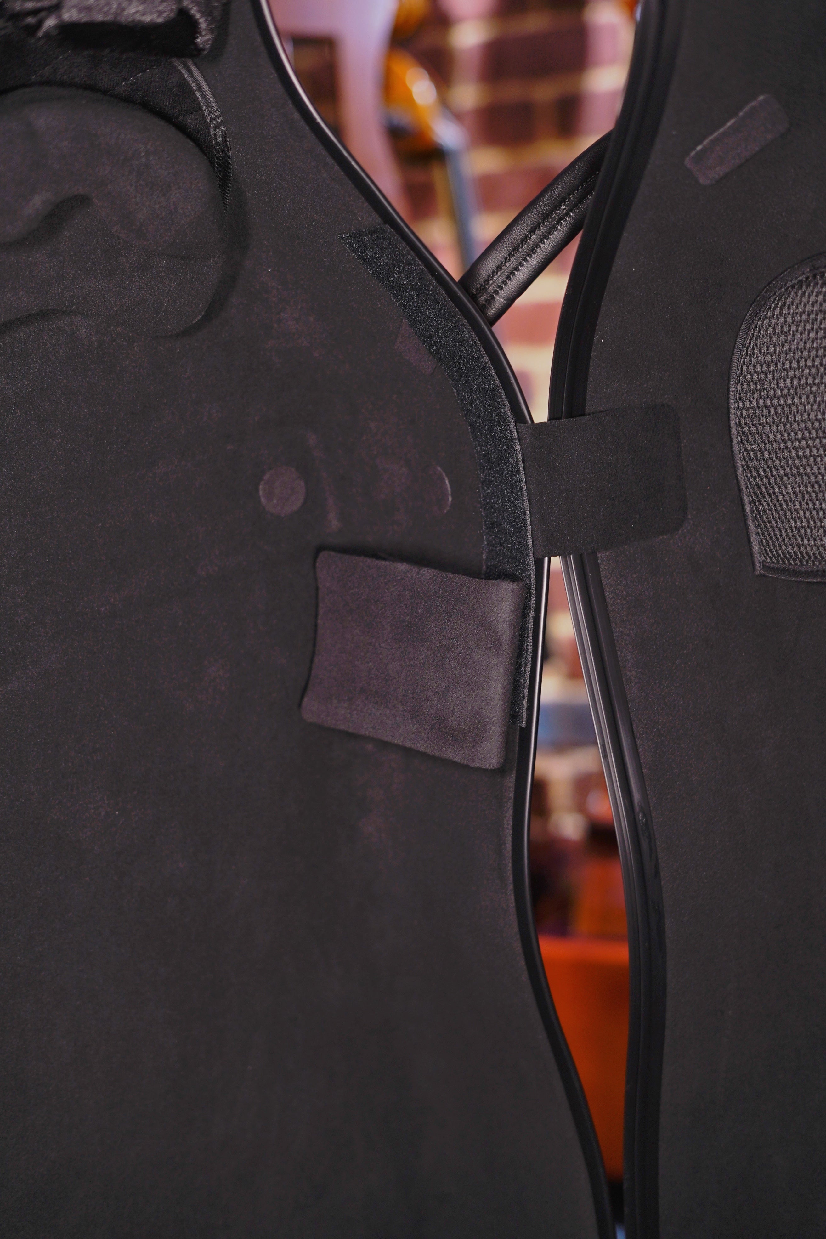 HOGO Essential II Series Polycarbonate White Cello Case with Wheels 4kg