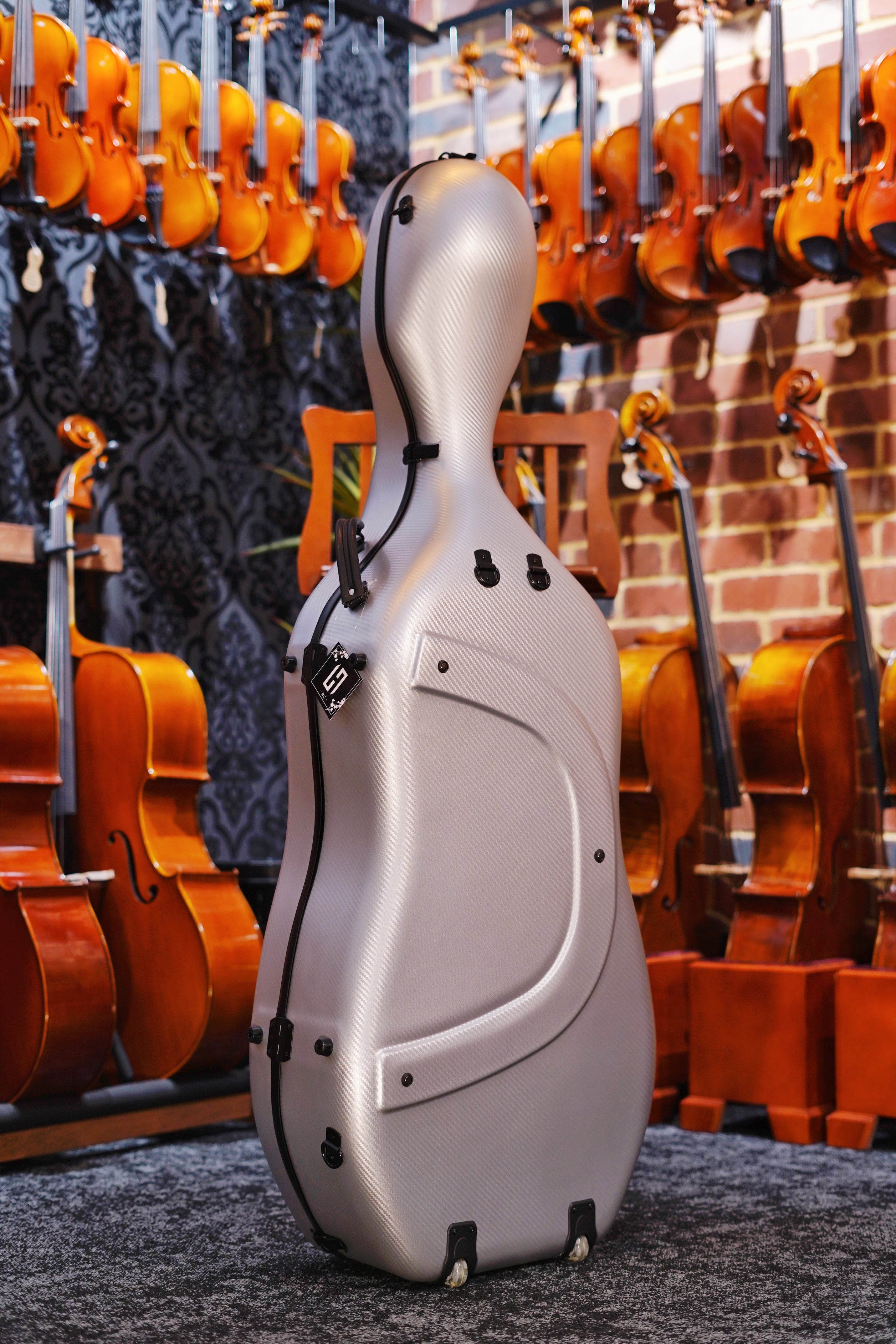 HOGO Essential II Series Polycarbonate White Cello Case with Wheels 4kg