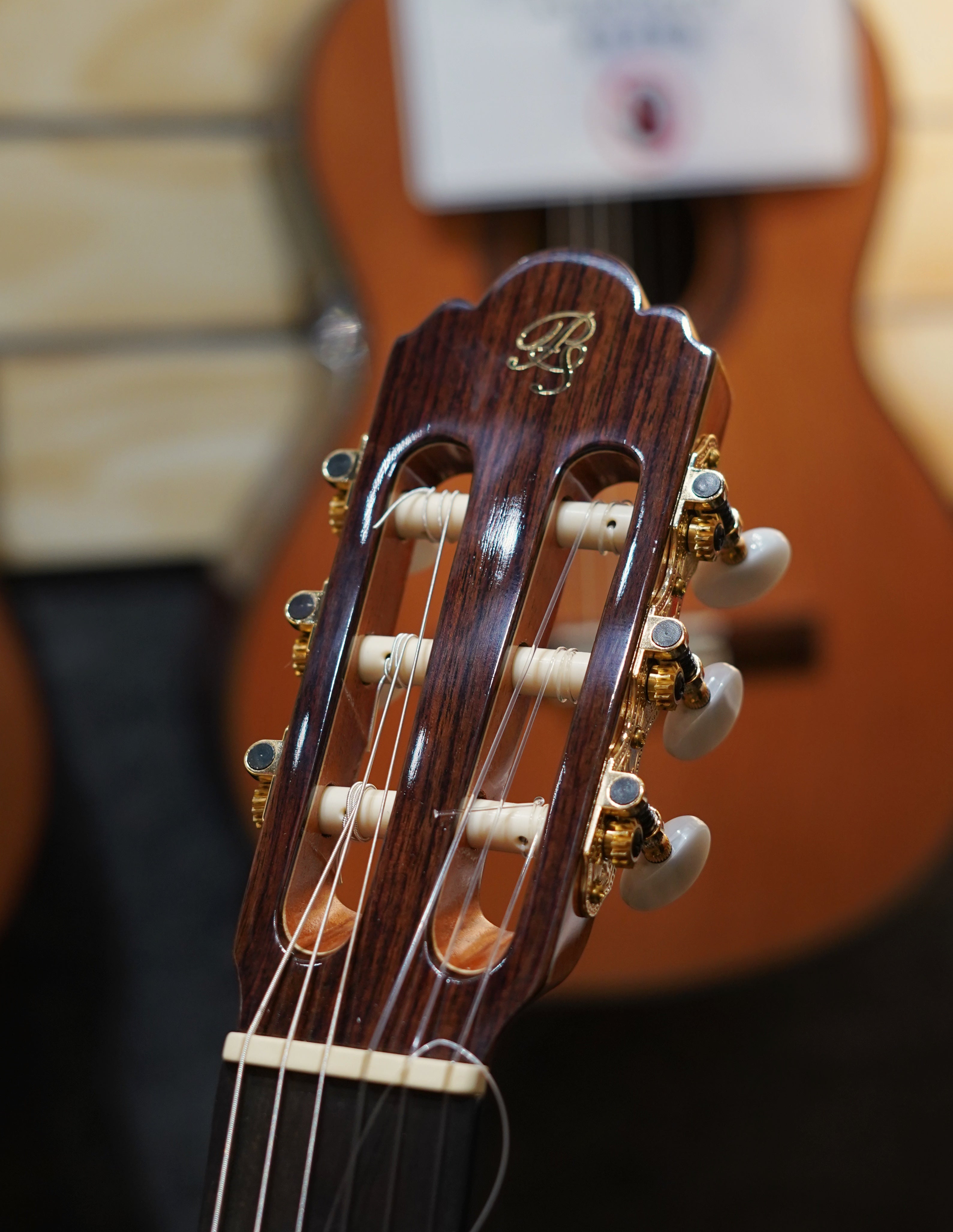 Prudencio Saez Classical Guitar 2M (G9)